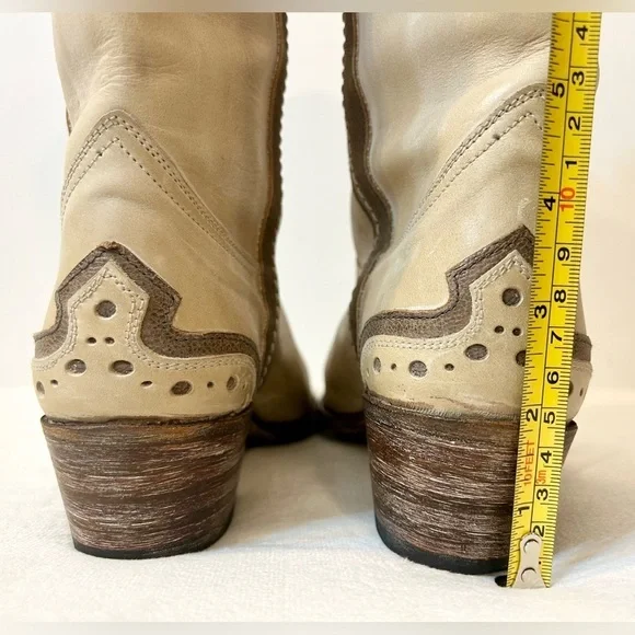 Sendra Handmade Leather Cowboy Boots in Cream and Brown Size 6.5